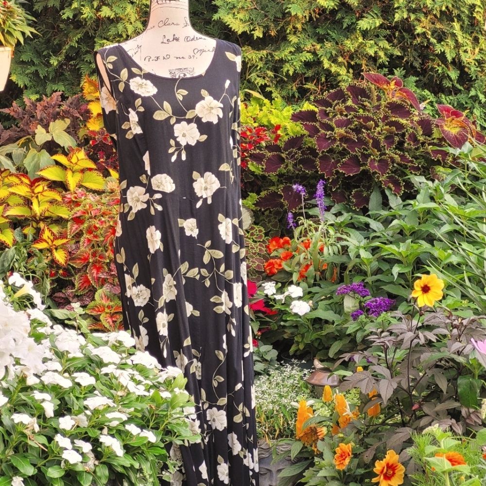 Flowered Maxi Dress